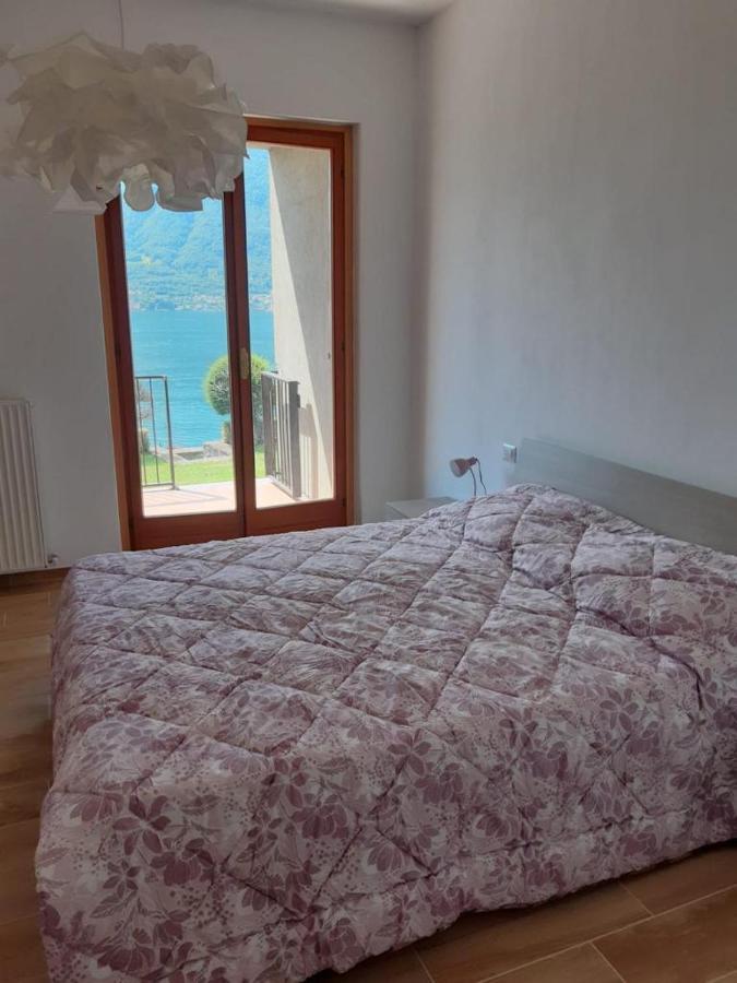 Big Apartment With Lake View And Two Bedrooms Sala Comacina Exterior foto