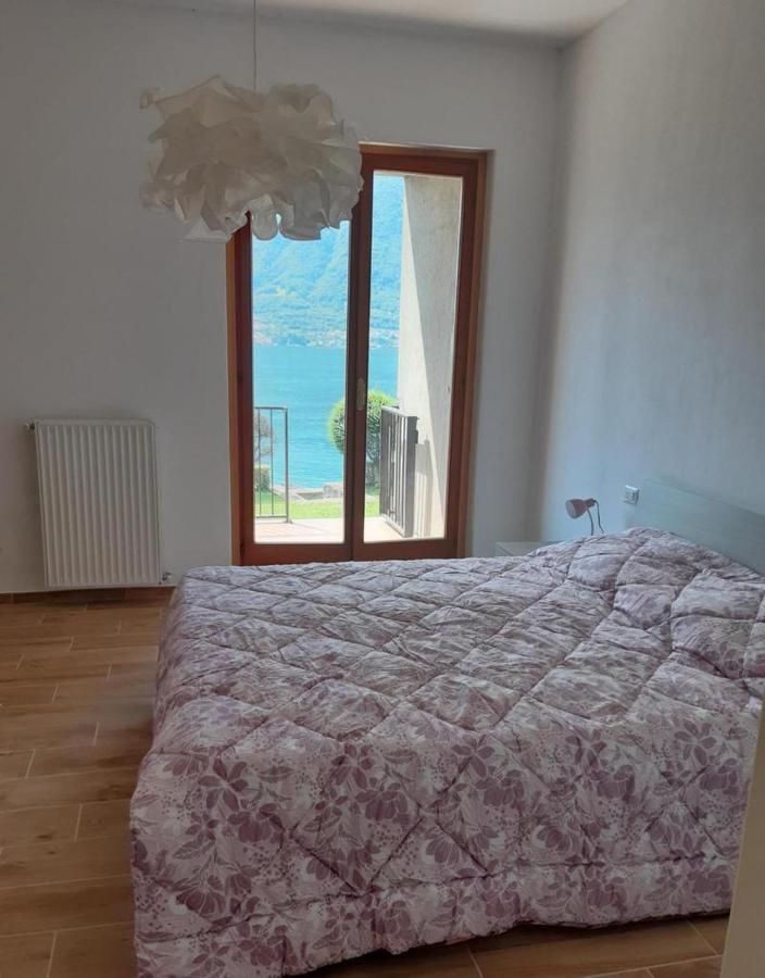 Big Apartment With Lake View And Two Bedrooms Sala Comacina Exterior foto