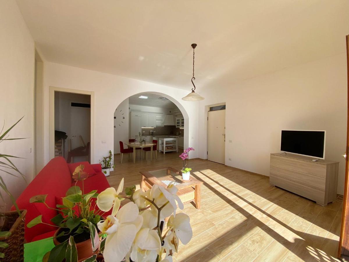 Big Apartment With Lake View And Two Bedrooms Sala Comacina Exterior foto